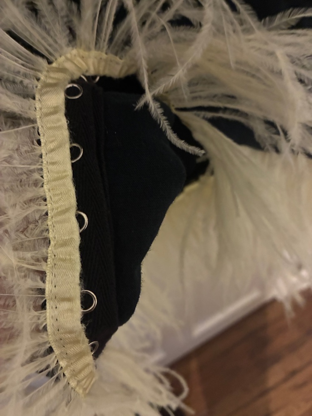 EUC OSTRICH OPENING CEREMONY Feather-Trim Cotton Tee - Picture 5 of 5